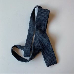 Grey wool knit tie